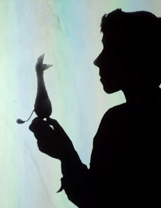 Näyttelyinfo Ateneumisalissa on upeasti koottu: sekä opasselostus että kuvamateriaali on ajatuksella ja tunteella toteutettu (kuva: tiedotusmateriaali).