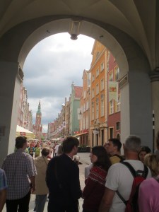 Portista vanhaan kaupunkiin.