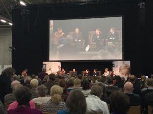 Sensuuri puhutti Aleksis Kivi -lavalla.