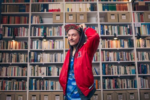 #pojatkinlukee Mikko Toiviainen Photo: Miikka Pirinen