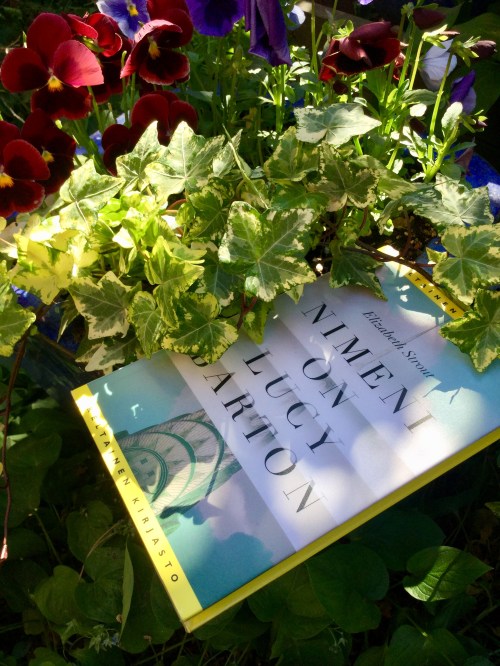 Nimeni on Lucy Barton